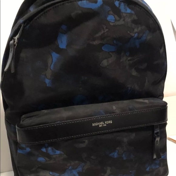 New Michael Kors Backpack - Picture 5 of 7